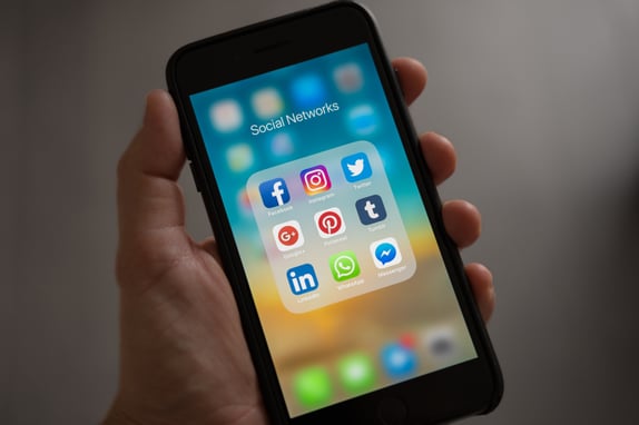 Social media targeting for research participants