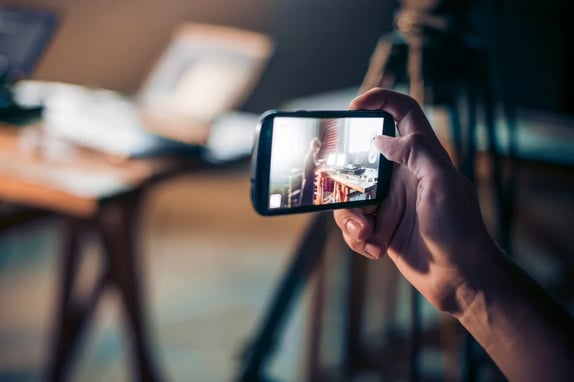 Mobile phones in the future of market research