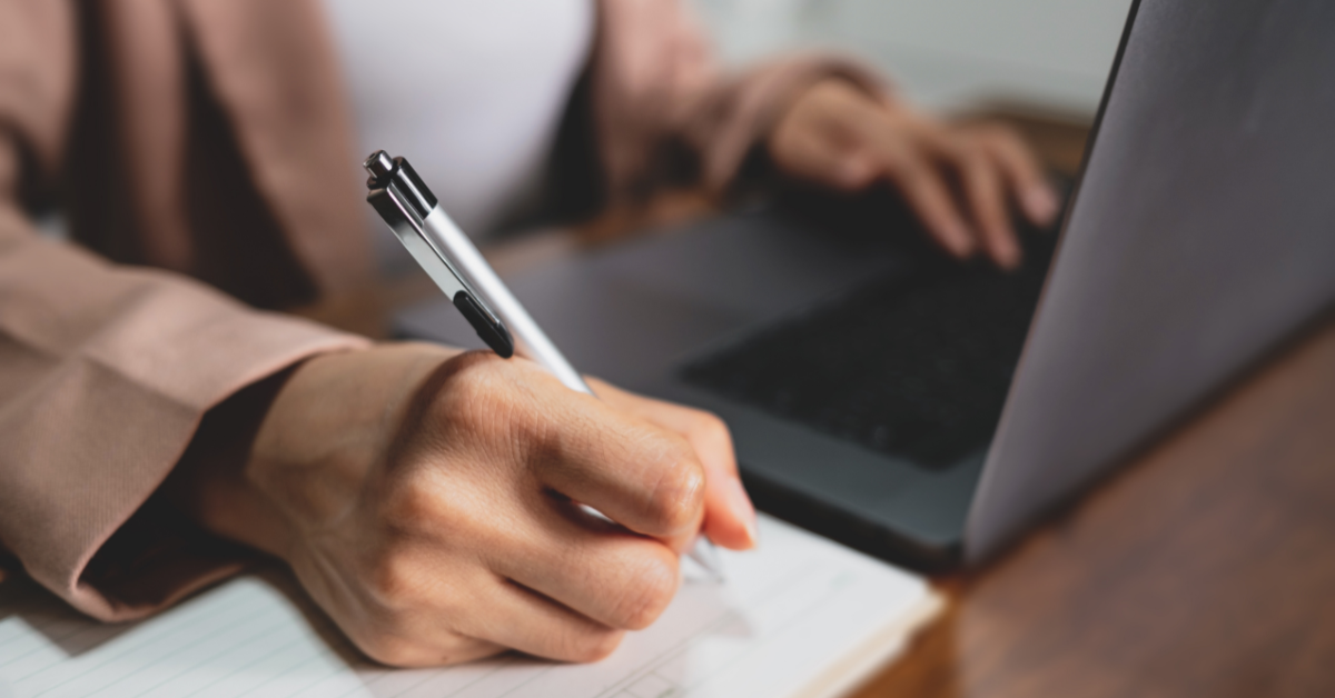 Market researcher prepping brief for AI market research project
